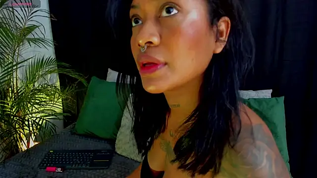 JulianaMiller online show from June 2026 05:13:02 AM
