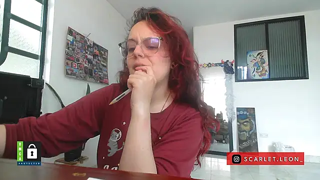 Snapshot of Scarletleon77 chatting on October 2025 03:24:01 PM Scarletleon77 online show from October 2025 03:24:01 PM