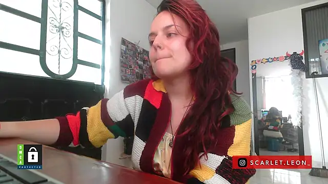 Snapshot of Scarletleon77 chatting on November 2025 09:25:02 PM Scarletleon77 online show from November 2025 09:25:02 PM