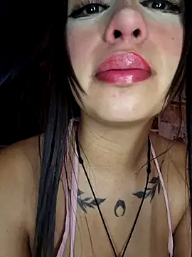 Snapshot of Hot_sophie_ chatting on March 2025 02:45:01 AM Hot sophie  online show from March 2025 02:45:01 AM