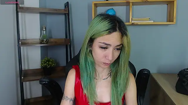 Erika Stevens online show from November 2025 03:58:01 PM