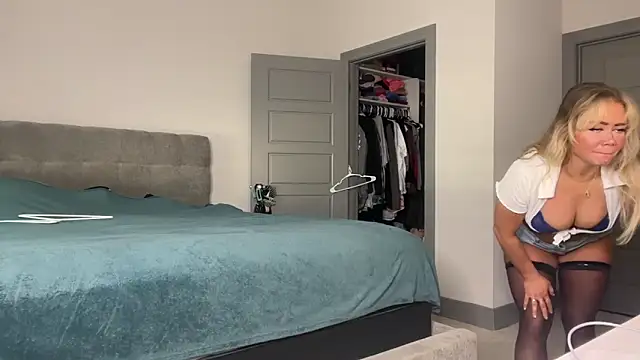 ElenaErickson online show from December 2024 08:12:02 PM