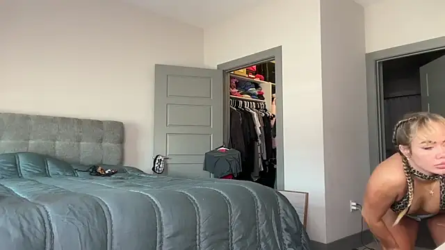 ElenaErickson online show from March 2025 07:48:02 PM