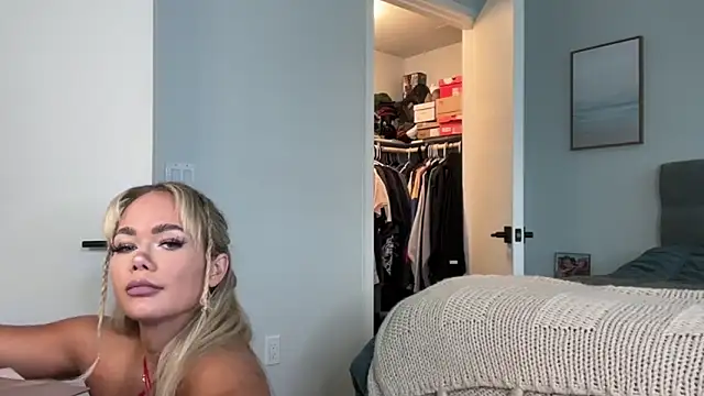 ElenaErickson online show from June 2026 07:38:02 PM
