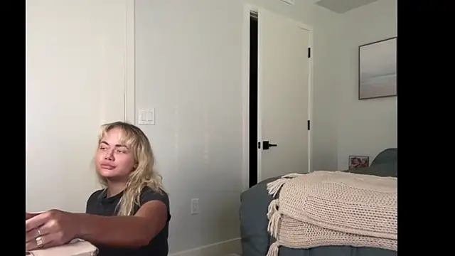 ElenaErickson online show from August 2026 02:02:01 AM