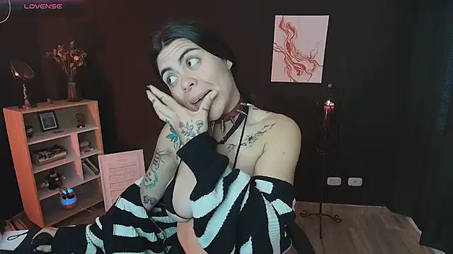  WednesdayFriday  online show from January 2025 09:25:02 PM