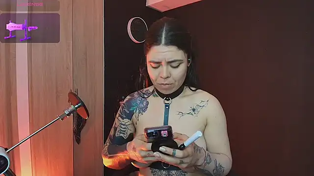  WednesdayFriday  online show from September 2025 05:27:02 PM