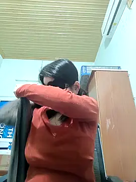 Snapshot of Anna_Toy19 chatting on November 2025 03:37:02 PM Anna Toy19 online show from November 2025 03:37:02 PM