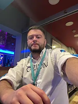 Snapshot of daevidconnor1 chatting on December 2024 11:30:01 PM daevidconnor1 online show from December 2024 11:30:01 PM