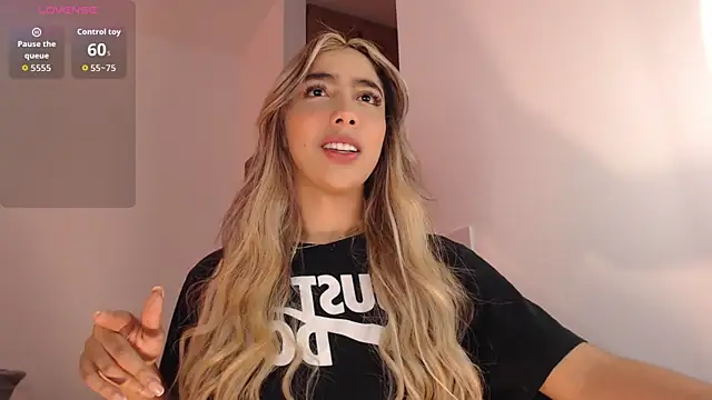 Snapshot of Marian_se chatting on September 2025 08:42:02 PM Marian se online show from September 2025 08:42:02 PM