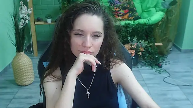 Snapshot of Miss_Barbara_ chatting on February 2025 11:41:02 PM Miss Barbara online show from February 2025 11:41:02 PM