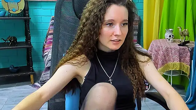 Snapshot of Miss_Barbara_ chatting on February 2025 07:10:01 PM Miss Barbara online show from February 2025 07:10:01 PM