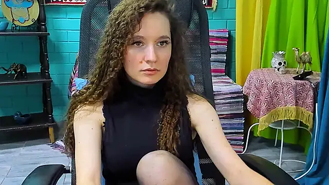 Snapshot of Miss_Barbara_ chatting on February 2025 02:26:01 PM Miss Barbara online show from February 2025 02:26:01 PM