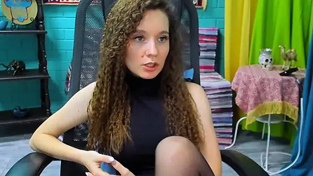 Snapshot of Miss_Barbara_ chatting on February 2025 05:31:01 PM Miss Barbara online show from February 2025 05:31:01 PM