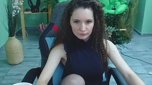 Snapshot of Miss_Barbara_ chatting on February 2025 09:13:02 PM Miss Barbara online show from February 2025 09:13:02 PM