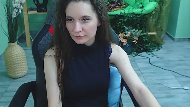 Snapshot of Miss_Barbara_ chatting on February 2025 12:16:01 AM Miss Barbara online show from February 2025 12:16:01 AM