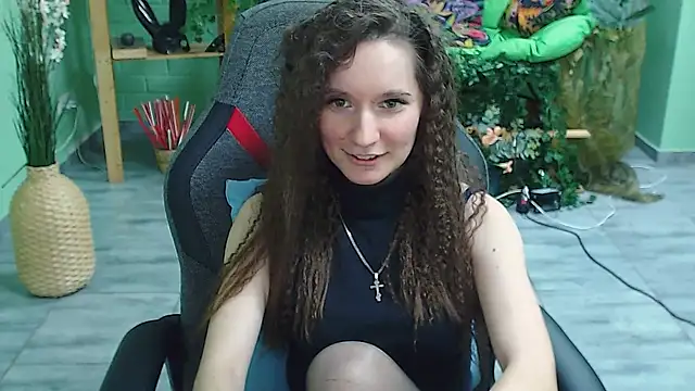 Snapshot of Miss_Barbara_ chatting on February 2025 02:54:02 PM Miss Barbara online show from February 2025 02:54:02 PM