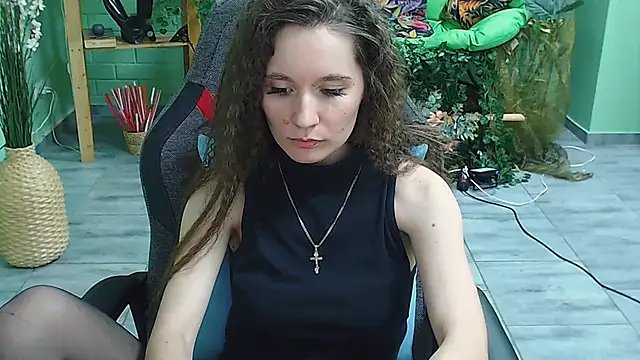 Snapshot of Miss_Barbara_ chatting on February 2025 09:04:01 PM Miss Barbara online show from February 2025 09:04:01 PM