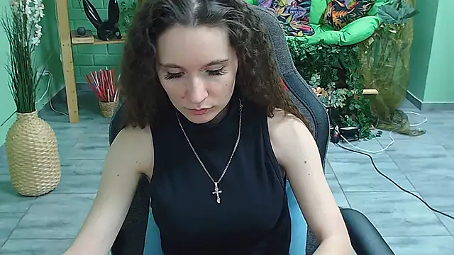 Snapshot of Miss_Barbara_ chatting on February 2025 12:10:01 AM Miss Barbara online show from February 2025 12:10:01 AM