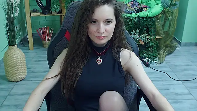 Snapshot of Miss_Barbara_ chatting on March 2025 11:09:02 PM Miss Barbara online show from March 2025 11:09:02 PM