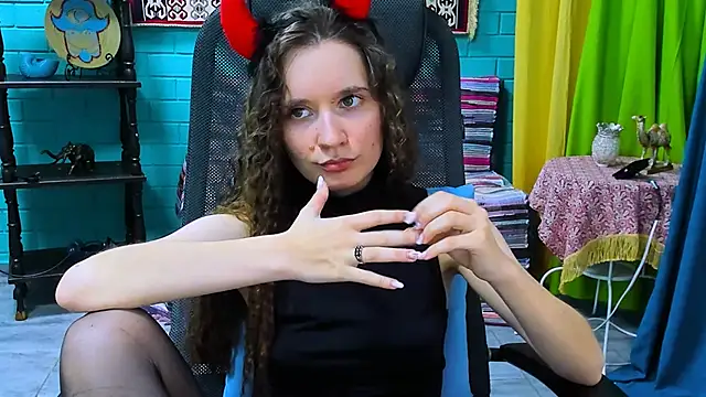 Snapshot of Miss_Barbara_ chatting on March 2025 06:30:01 PM Miss Barbara online show from March 2025 06:30:01 PM