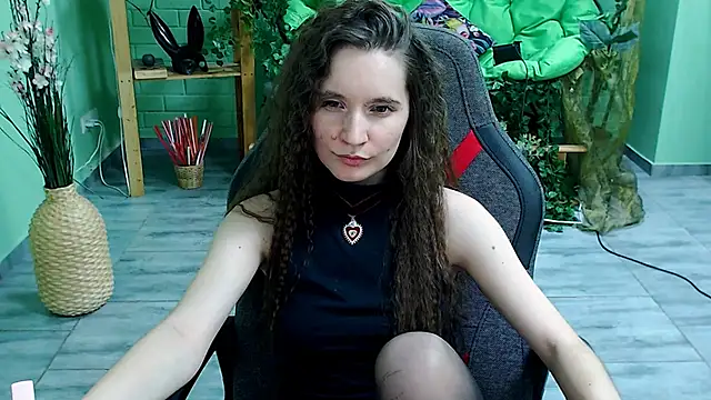 Snapshot of Miss_Barbara_ chatting on March 2025 09:37:01 PM Miss Barbara online show from March 2025 09:37:01 PM