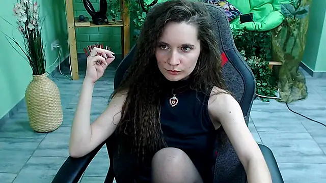 Snapshot of Miss_Barbara_ chatting on March 2025 12:42:01 AM Miss Barbara online show from March 2025 12:42:01 AM