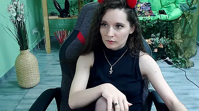 Snapshot of Miss_Barbara_ chatting on March 2025 12:15:01 AM Miss Barbara online show from March 2025 12:15:01 AM