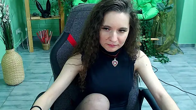 Snapshot of Miss_Barbara_ chatting on March 2025 09:53:02 PM Miss Barbara online show from March 2025 09:53:02 PM