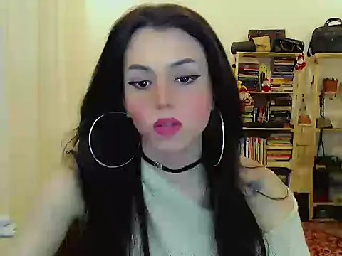 Snapshot of Sophie_Fantasys chatting on November 2025 07:25:02 PM Sophie Fantasys online show from November 2025 07:25:02 PM