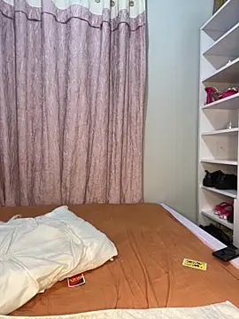 hot daily online show from November 2025 12:00:02 AM