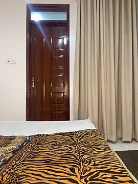 hot daily online show from April 2026 09:52:01 PM