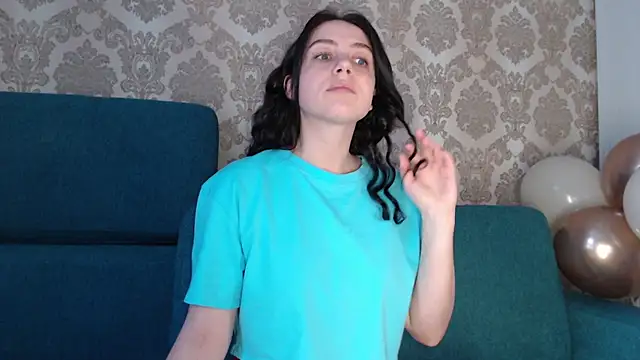 Louise Lavender online show from March 2025 10:28:02 AM