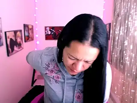 Cristal w online show from January 2025 04:43:01 PM