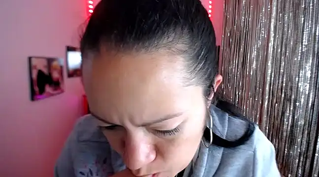 Cristal w online show from March 2025 06:42:01 PM