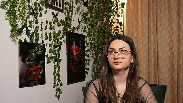 Snapshot of NaughtYHomemadE chatting on October 2025 08:26:01 PM NaughtYHomemadE online show from October 2025 08:26:01 PM