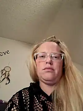 Snapshot of Toybox13_Pika chatting on September 2025 09:06:02 PM Toybox13 Pika online show from September 2025 09:06:02 PM