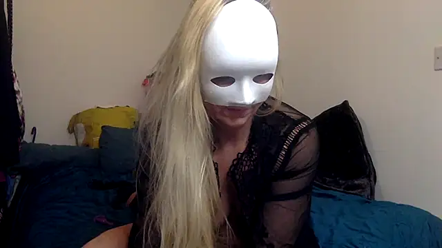 Snapshot of misscharlottezz chatting on March 2025 06:51:01 AM misscharlottezz online show from March 2025 06:51:01 AM