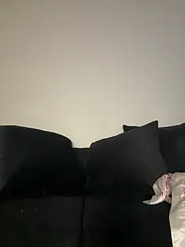 Lickplayofficial online show from April 2026 04:41:01 AM