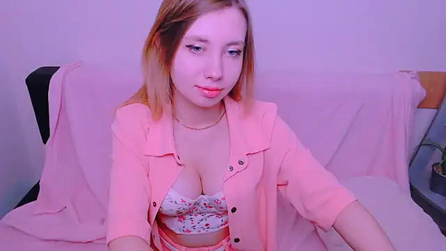 Snapshot of AliceFire_ chatting on May 2026 09:38:01 AM AliceFire online show from May 2026 09:38:01 AM