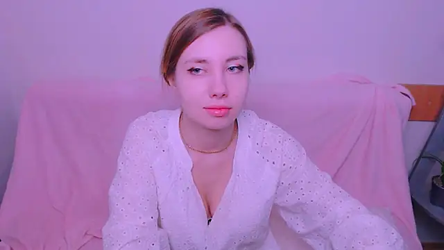 Snapshot of AliceFire_ chatting on June 2026 09:00:01 AM AliceFire online show from June 2026 09:00:01 AM