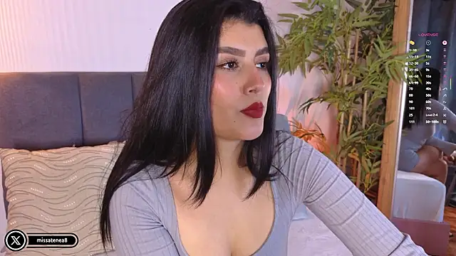 missatenea online show from January 2026 02:43:01 PM