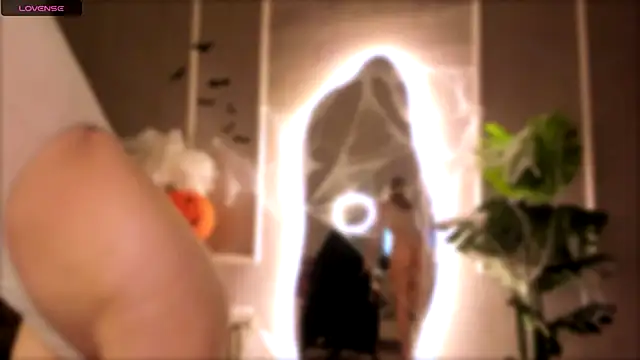 Snapshot of Eli_Llie chatting on November 2025 08:41:02 PM Eli Llie online show from November 2025 08:41:02 PM