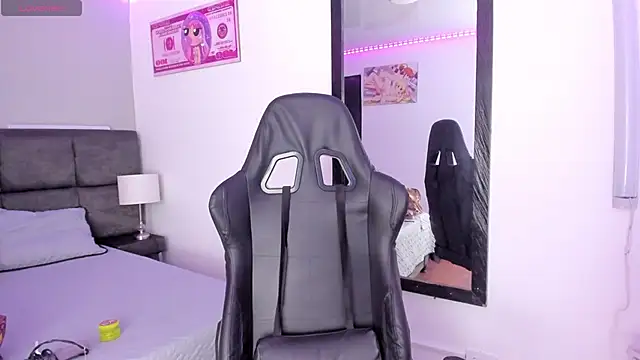 Snapshot of Megan_Miles02 chatting on December 2025 08:14:02 PM Megan Miles02 online show from December 2025 08:14:02 PM