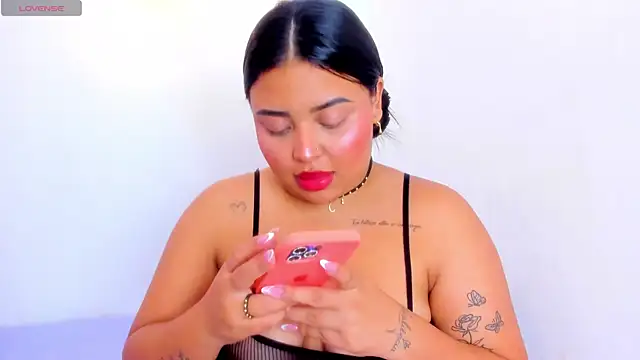 Snapshot of Emily_cooper20 chatting on December 2024 05:29:02 AM Emily cooper20 online show from December 2024 05:29:02 AM