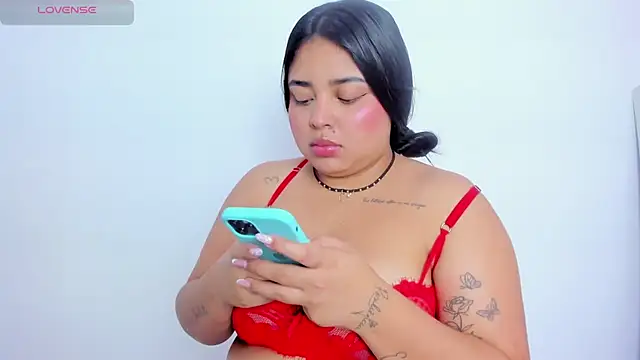 Snapshot of Emily_cooper20 chatting on January 2025 04:57:02 AM Emily cooper20 online show from January 2025 04:57:02 AM