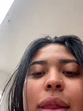 Snapshot of Emily_cooper20 chatting on February 2025 09:39:01 PM Emily cooper20 online show from February 2025 09:39:01 PM