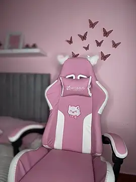 Snapshot of Emily_cooper20 chatting on November 2025 03:01:01 PM Emily cooper20 online show from November 2025 03:01:01 PM