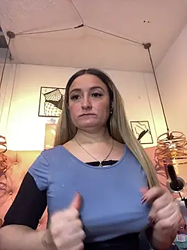 Snapshot of antonella87 chatting on May 2026 10:40:01 PM antonella87 online show from May 2026 10:40:01 PM