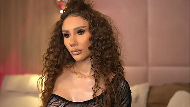 Snapshot of AvaHeath chatting on March 2025 10:20:01 PM AvaHeath online show from March 2025 10:20:01 PM